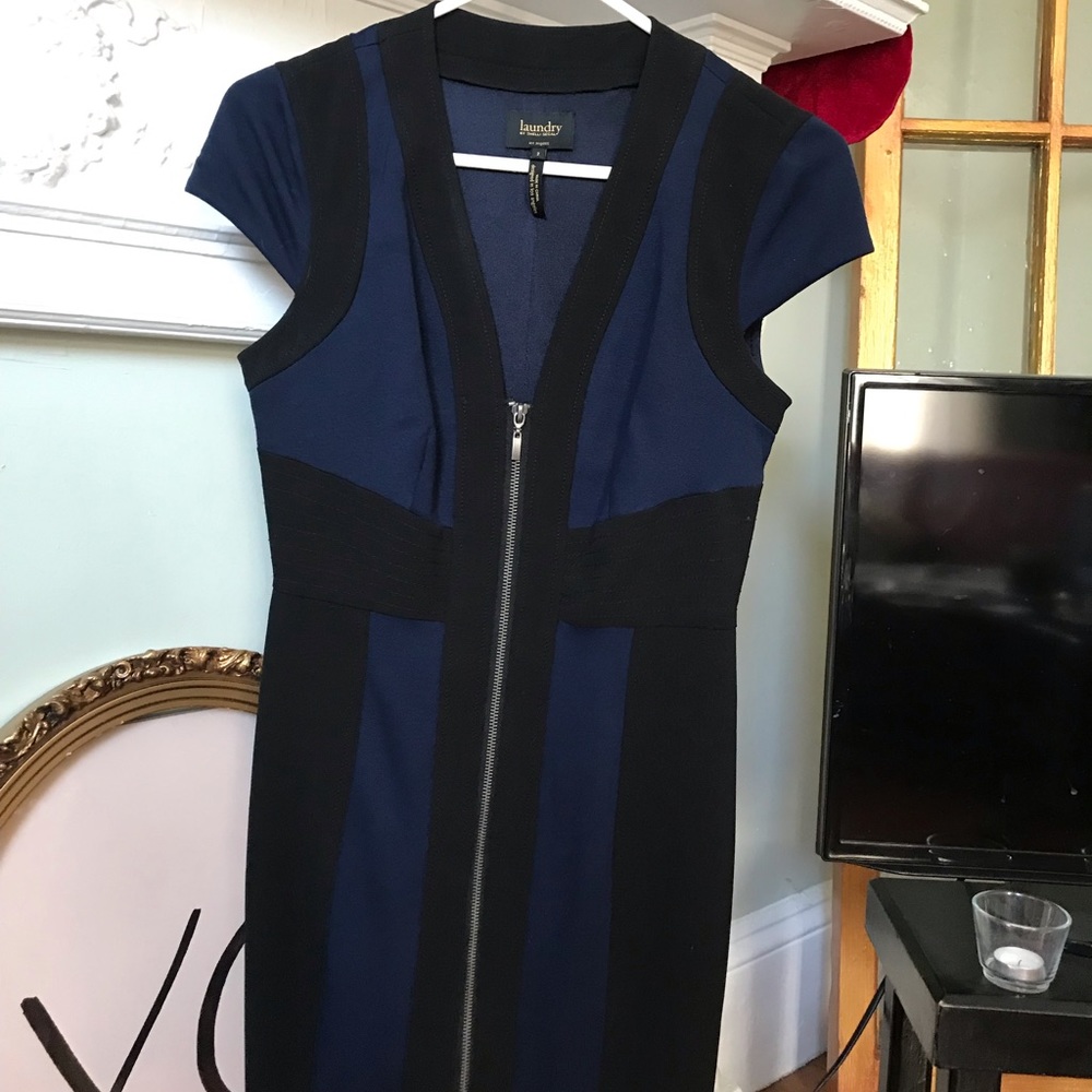 Laundry by Shelli Sigal zip up dress